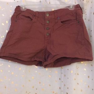 Hi rise brick red shorts